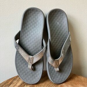 Vionic | Tide 2.0 Pewter Metallic Sequin Toe Post Flip Flop Sandal